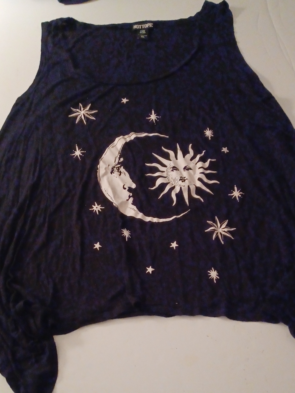Hot Topic XXL Tank Celestial Sun Moon Stars Black And White Sharkbite Hem